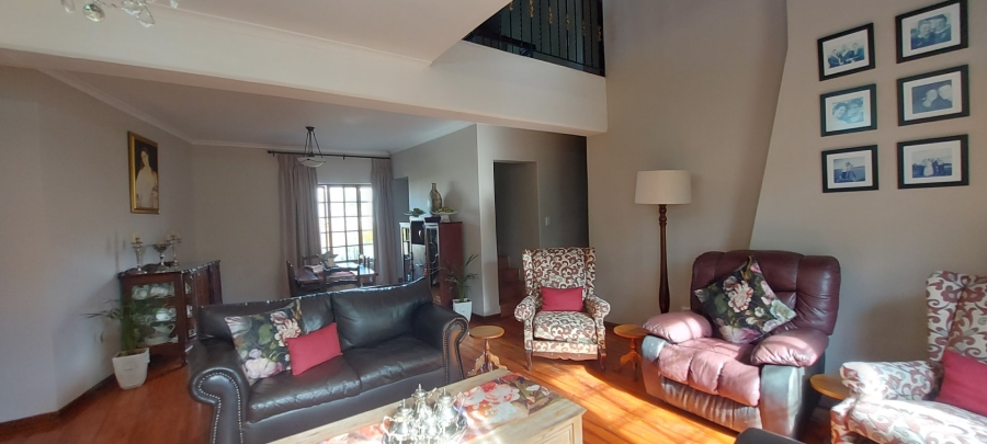 4 Bedroom Property for Sale in Albertinia Western Cape
